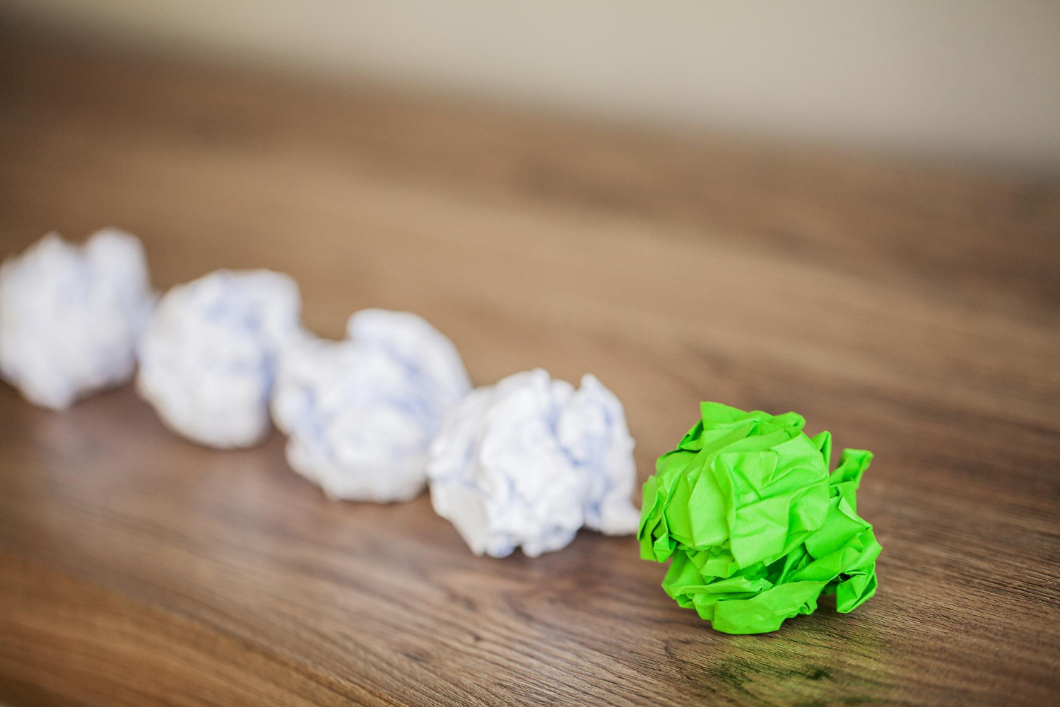 Bolitas de papel para soplarlas por la nariz