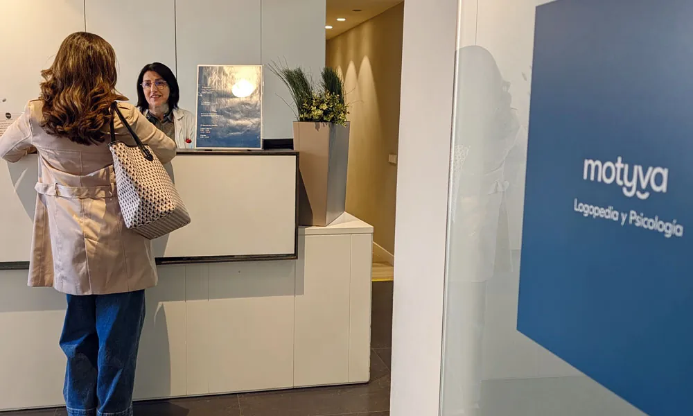 Recepción del centro de logopedas Motyva en Valencia