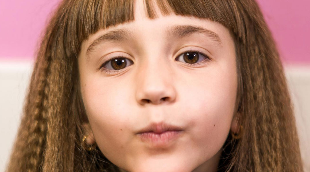 Ejercicio de Terapia miofuncional, beso